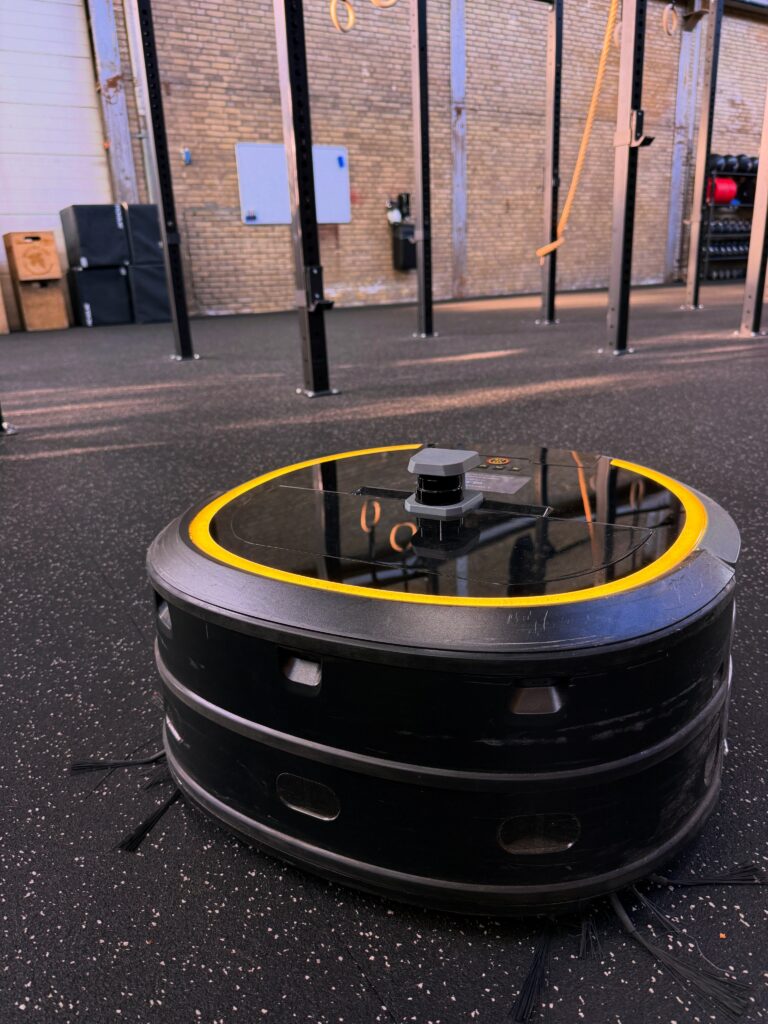 One of the comments we hear most from people visiting from other CrossFit boxes:

“It’s so clean and organized here!”

With 850 m² of floor space, keeping everything clean can be quite a challenge.

Luckily, our @karchernl robot vacuum helps us stay on top of it every single day. 💪

A clean gym is a happy gym.